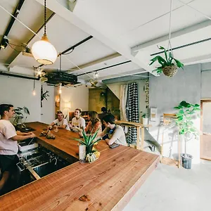 Hippo And Cafe Bar Japan